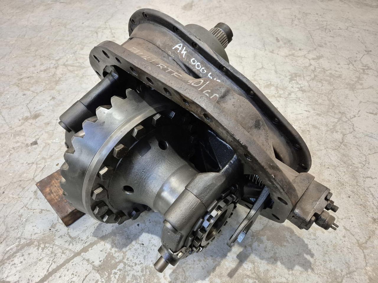 FAUN RTF 50/60 mid differential for parts - Diferenciālis - Autoceltnis: foto 2 FAUN RTF 50/60 mid differential for parts - Diferenciālis - Autoceltnis: foto 2