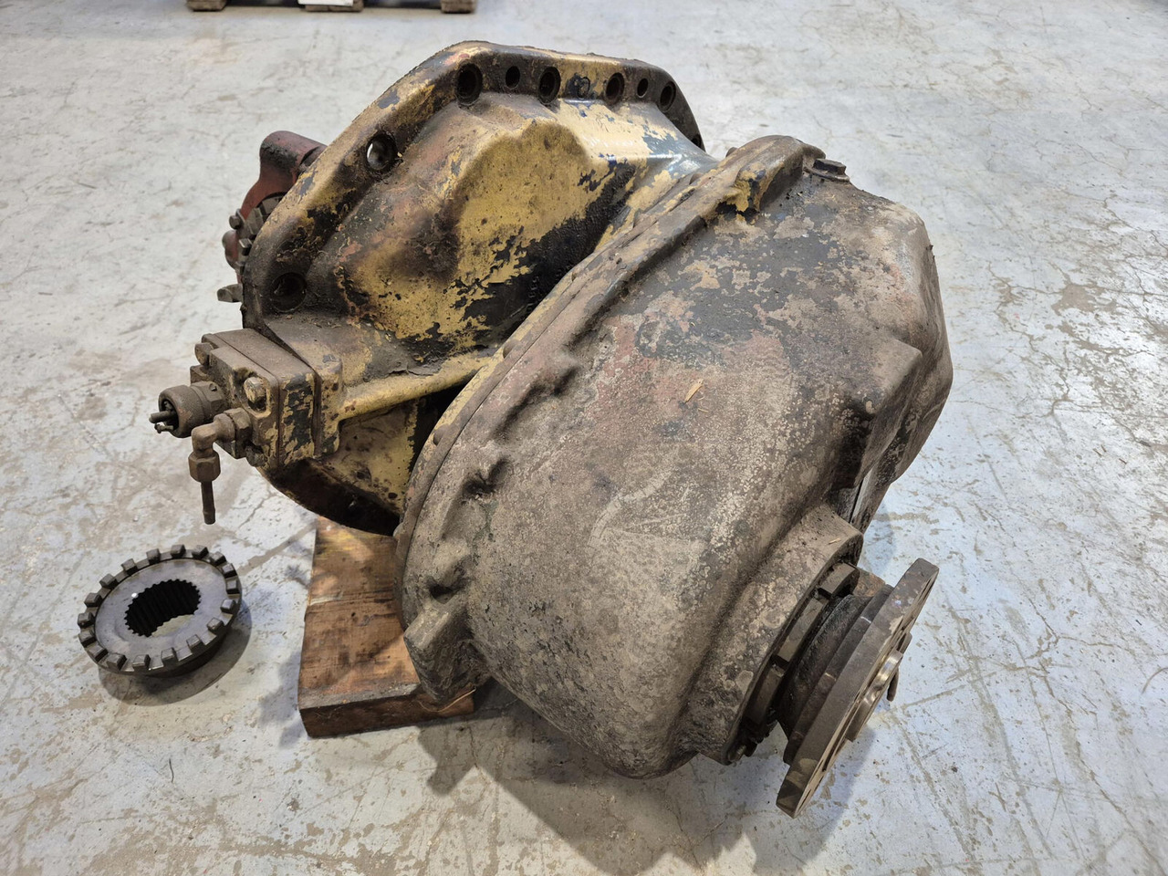 FAUN RTF 60 mid differential 12 x 27 - Diferenciālis - Autoceltnis: foto 3 FAUN RTF 60 mid differential 12 x 27 - Diferenciālis - Autoceltnis: foto 3