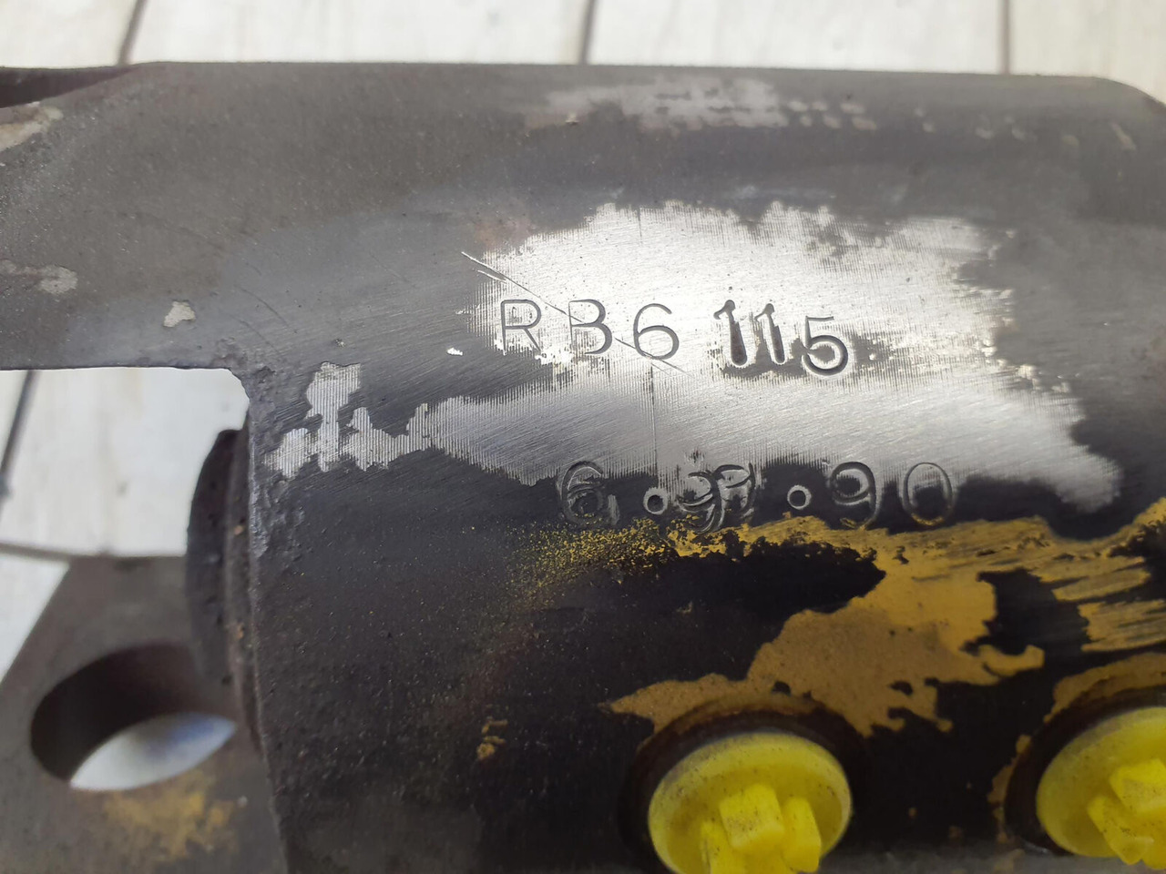 Grove AT 422 outrigger cylinder - Hidrauliskais cilindrs - Celtnis: foto 5 Grove AT 422 outrigger cylinder - Hidrauliskais cilindrs - Celtnis: foto 5