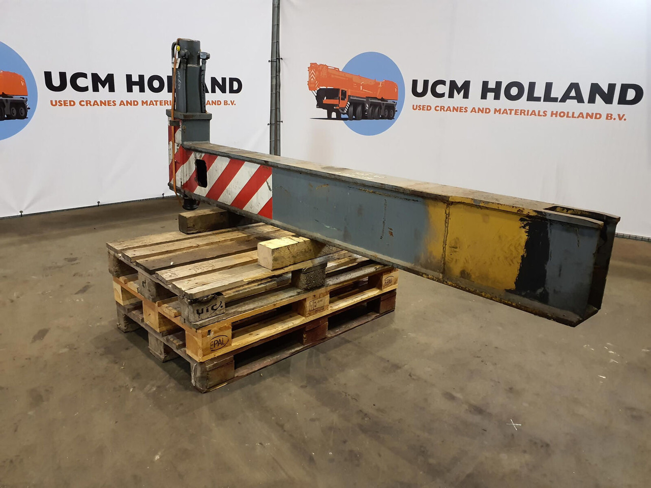 Grove AT 633 outrigger beam complete rear - Piekare - Autoceltnis: foto 3 Grove AT 633 outrigger beam complete rear - Piekare - Autoceltnis: foto 3