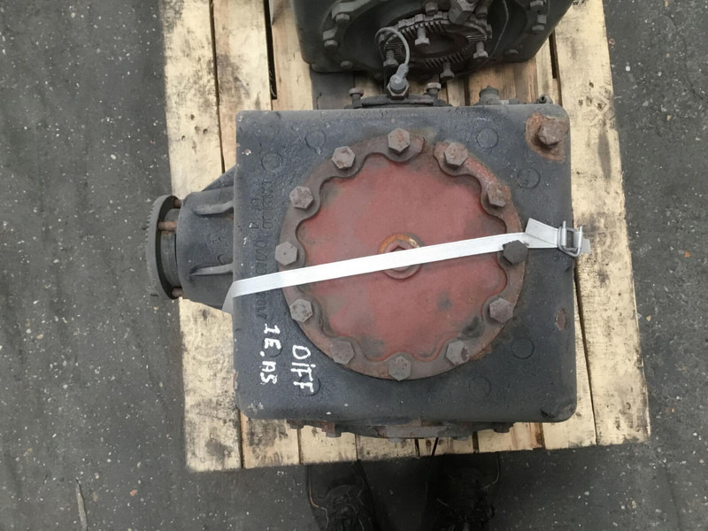Grove GMK 2035 Diff box axle nr 1 - Diferenciālis - Celtnis: foto 5 Grove GMK 2035 Diff box axle nr 1 - Diferenciālis - Celtnis: foto 5