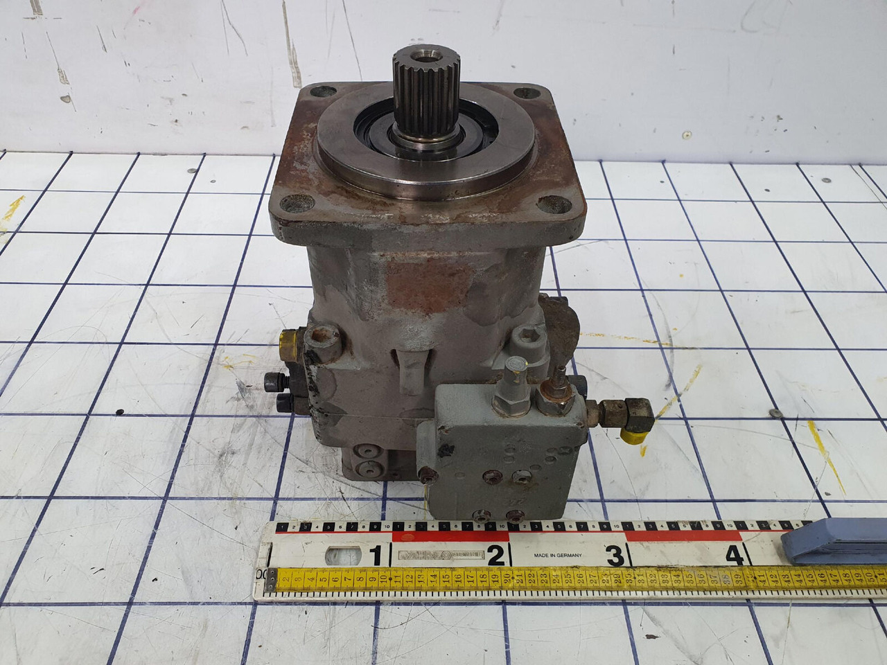 Grove GMK 2035 VARIABLE DISPLACEMENT PUMP - Hidrauliskais sūknis - Autoceltnis: foto 1 Grove GMK 2035 VARIABLE DISPLACEMENT PUMP - Hidrauliskais sūknis - Autoceltnis: foto 1