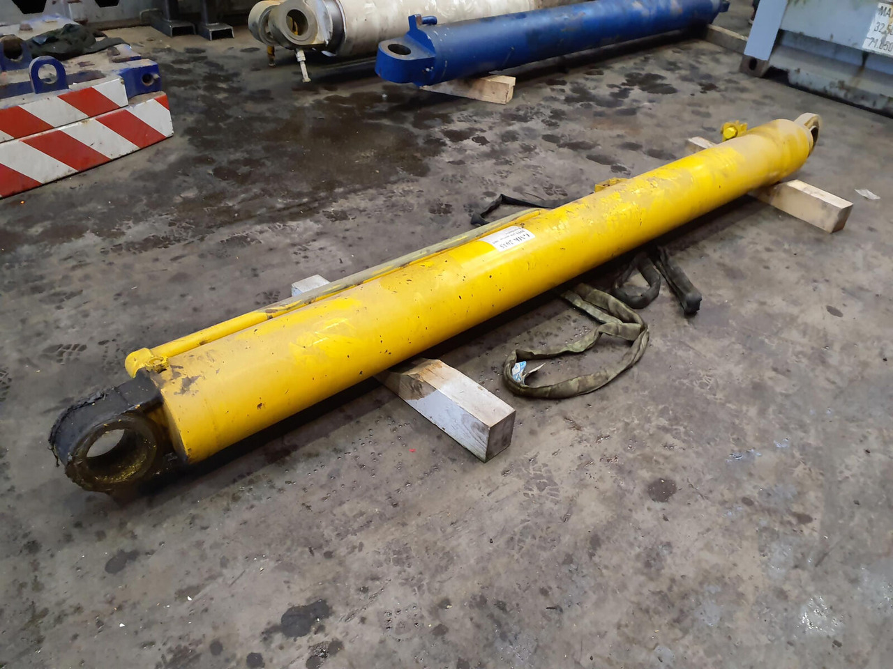 Grove GMK 2035 boom cylinder - Hidrauliskais cilindrs - Autoceltnis: foto 1 Grove GMK 2035 boom cylinder - Hidrauliskais cilindrs - Autoceltnis: foto 1