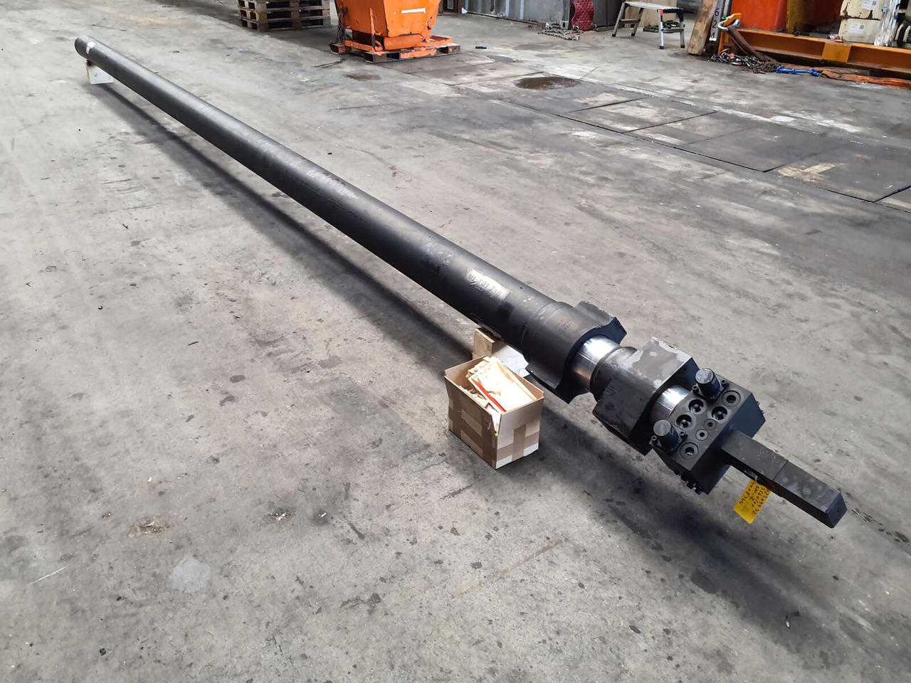 Grove GMK 3050 Telescopic boom cylinder - Hidrauliskais cilindrs - Autoceltnis: foto 2 Grove GMK 3050 Telescopic boom cylinder - Hidrauliskais cilindrs - Autoceltnis: foto 2