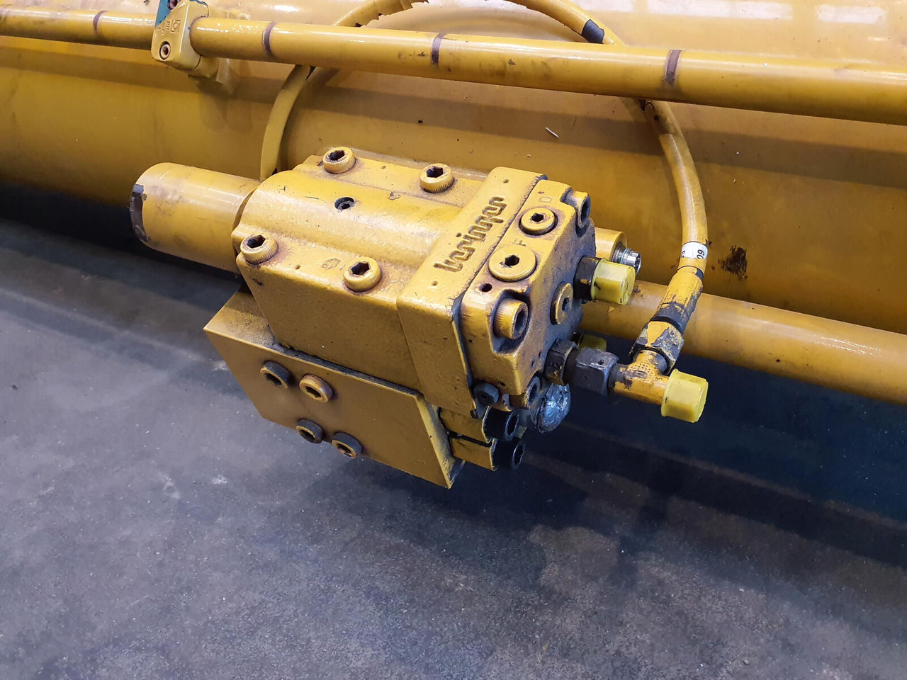 Grove GMK 3050 boom cylinder - Hidrauliskais cilindrs - Autoceltnis: foto 5 Grove GMK 3050 boom cylinder - Hidrauliskais cilindrs - Autoceltnis: foto 5