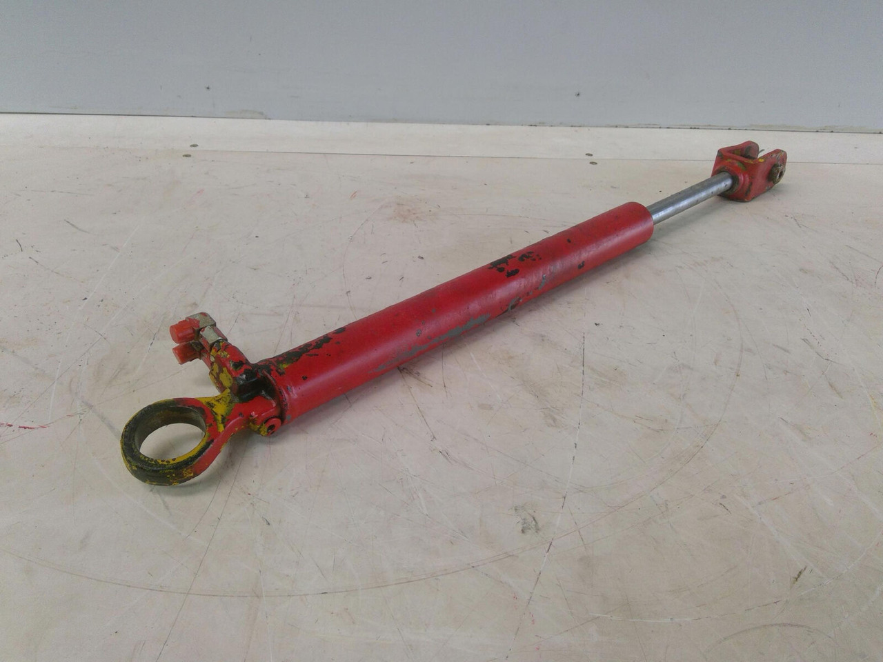 Grove GMK 3050 cabin tilt cylinder - Hidrauliskais cilindrs - Autoceltnis: foto 4 Grove GMK 3050 cabin tilt cylinder - Hidrauliskais cilindrs - Autoceltnis: foto 4