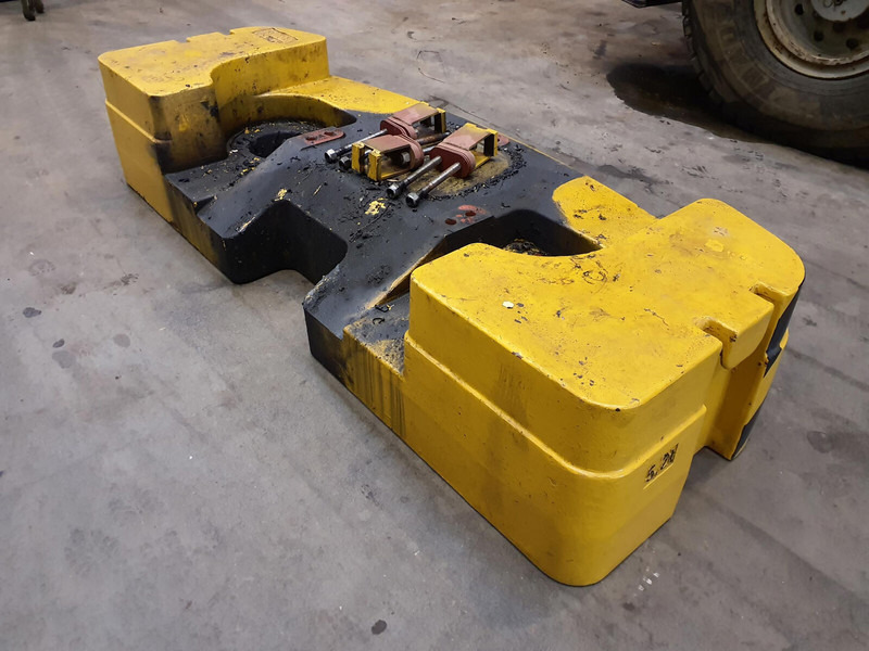 Grove GMK 3050 counterweight 5,2 ton - Pretsvars - Celtniecības tehnika: foto 3 Grove GMK 3050 counterweight 5,2 ton - Pretsvars - Celtniecības tehnika: foto 3