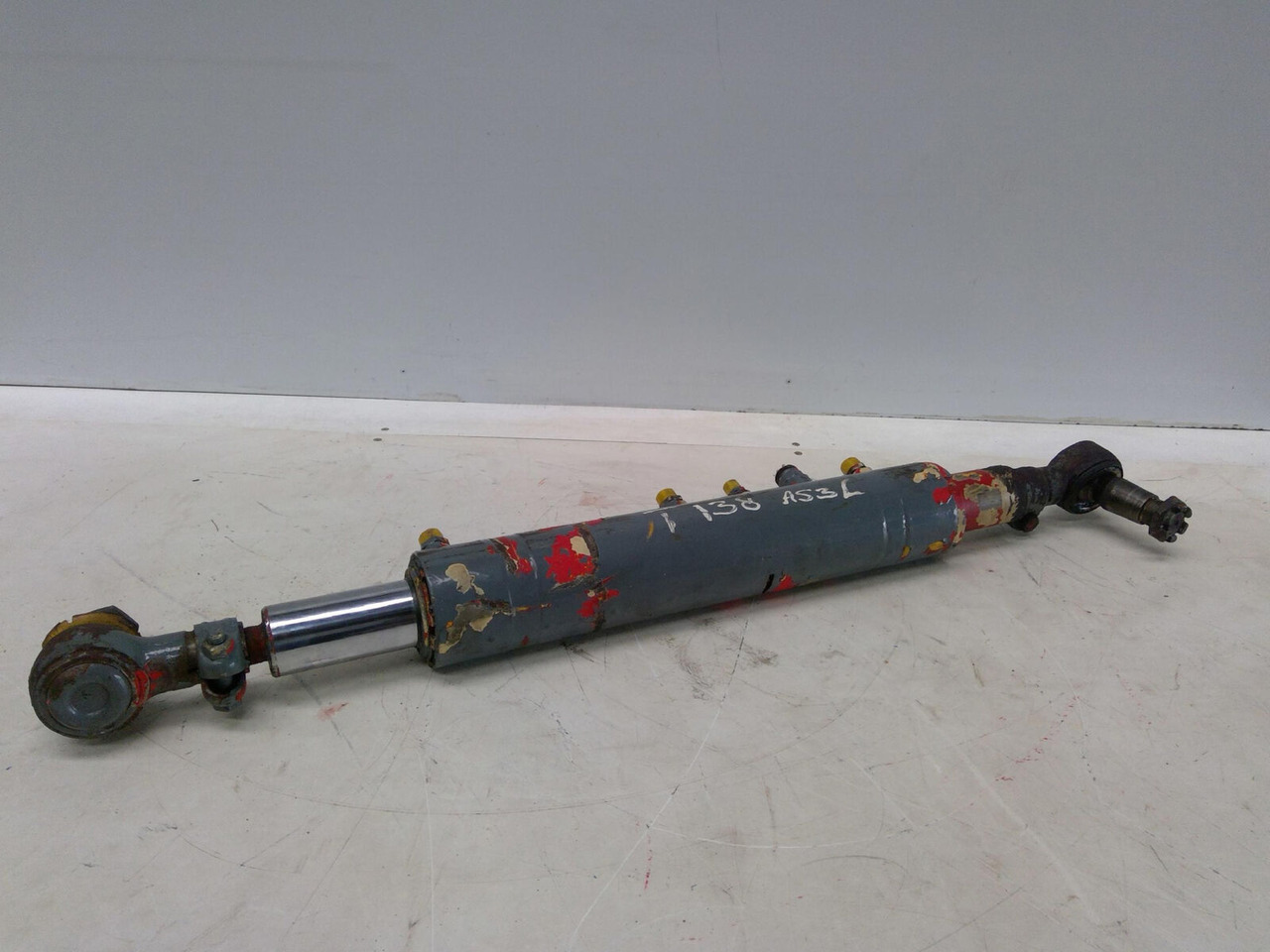 Grove GMK 3050 steering cylinder - Hidrauliskais cilindrs - Autoceltnis: foto 2 Grove GMK 3050 steering cylinder - Hidrauliskais cilindrs - Autoceltnis: foto 2