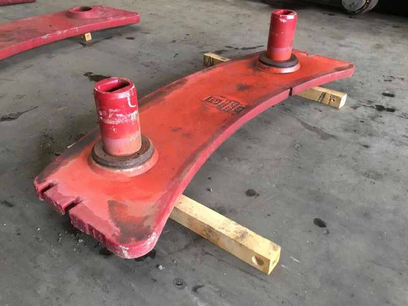 Grove GMK 3055 counterweight 1 ton - Pretsvars - Celtniecības tehnika: foto 3 Grove GMK 3055 counterweight 1 ton - Pretsvars - Celtniecības tehnika: foto 3