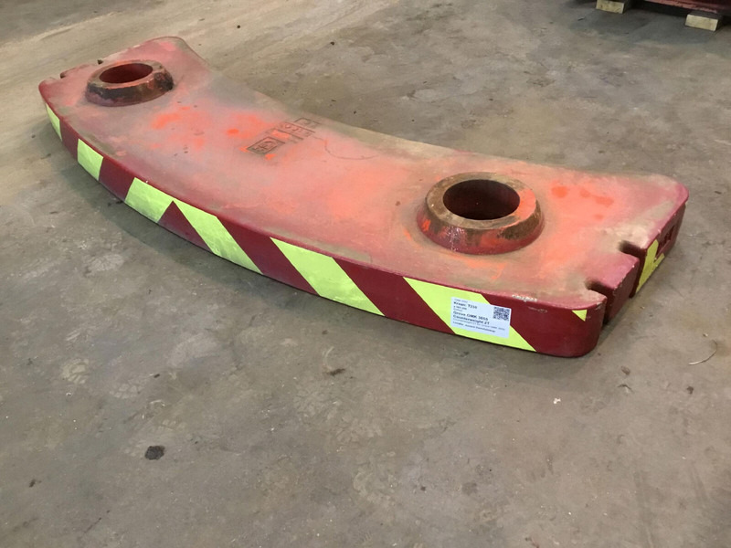 Grove GMK 3055 counterweight 2 ton - Pretsvars - Celtniecības tehnika: foto 4 Grove GMK 3055 counterweight 2 ton - Pretsvars - Celtniecības tehnika: foto 4