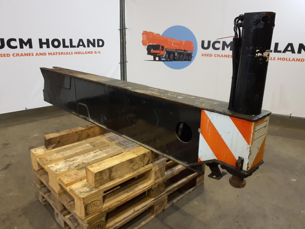 Grove GMK 3055 sliding beam complete front - Piekare - Autoceltnis: foto 1 Grove GMK 3055 sliding beam complete front - Piekare - Autoceltnis: foto 1