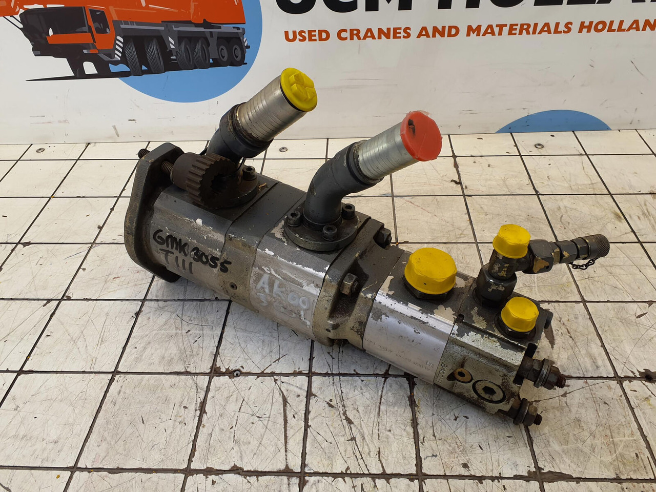 Grove GMK 3055 three way gear pump - Hidrauliskais sūknis - Autoceltnis: foto 2 Grove GMK 3055 three way gear pump - Hidrauliskais sūknis - Autoceltnis: foto 2