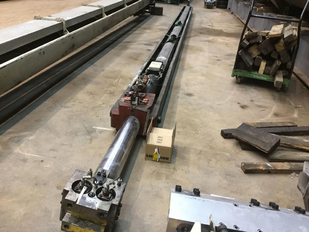 Grove GMK 4075 Telescopic boom cylinder - Hidrauliskais cilindrs - Autoceltnis: foto 2 Grove GMK 4075 Telescopic boom cylinder - Hidrauliskais cilindrs - Autoceltnis: foto 2