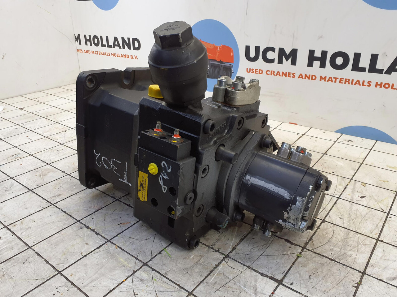 Grove GMK 4090 double pump - Hidrauliskais sūknis - Autoceltnis: foto 1 Grove GMK 4090 double pump - Hidrauliskais sūknis - Autoceltnis: foto 1
