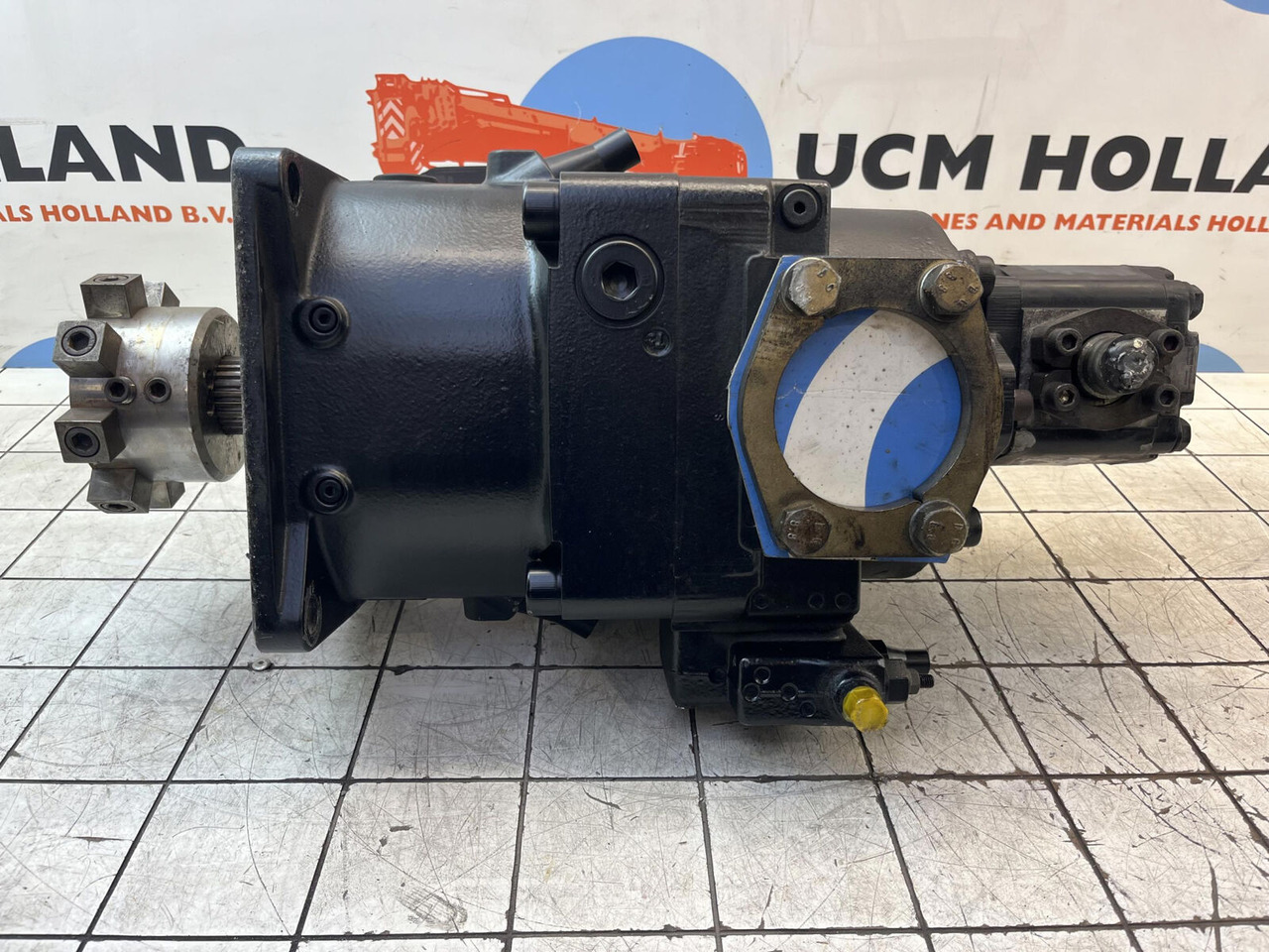 Grove GMK 5100 variable pump - Hidrauliskais sūknis - Autoceltnis: foto 5 Grove GMK 5100 variable pump - Hidrauliskais sūknis - Autoceltnis: foto 5