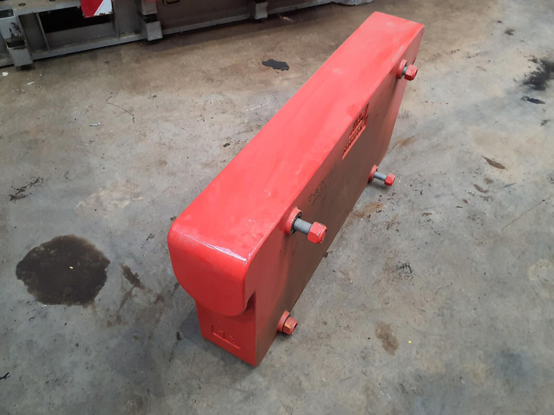 Grove GMK 5130-2 counterweight 1 ton - Pretsvars - Celtniecības tehnika: foto 3 Grove GMK 5130-2 counterweight 1 ton - Pretsvars - Celtniecības tehnika: foto 3