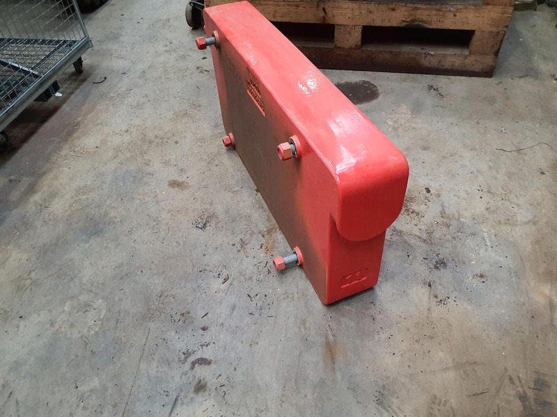 Grove GMK 5130-2 counterweight 1 ton - Pretsvars - Celtniecības tehnika: foto 4 Grove GMK 5130-2 counterweight 1 ton - Pretsvars - Celtniecības tehnika: foto 4