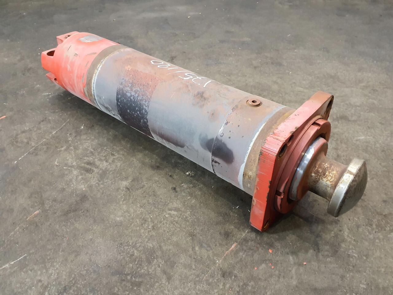 Grove GMK 5220, 5170 outrigger cylinder - Piekare - Autoceltnis: foto 1 Grove GMK 5220, 5170 outrigger cylinder - Piekare - Autoceltnis: foto 1