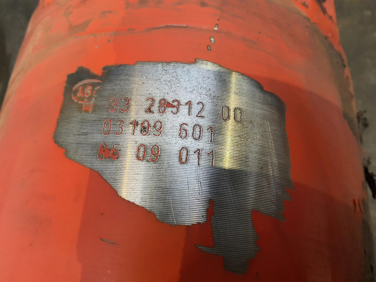 Grove GMK 5220, 5170 outrigger cylinder - Piekare - Autoceltnis: foto 5 Grove GMK 5220, 5170 outrigger cylinder - Piekare - Autoceltnis: foto 5