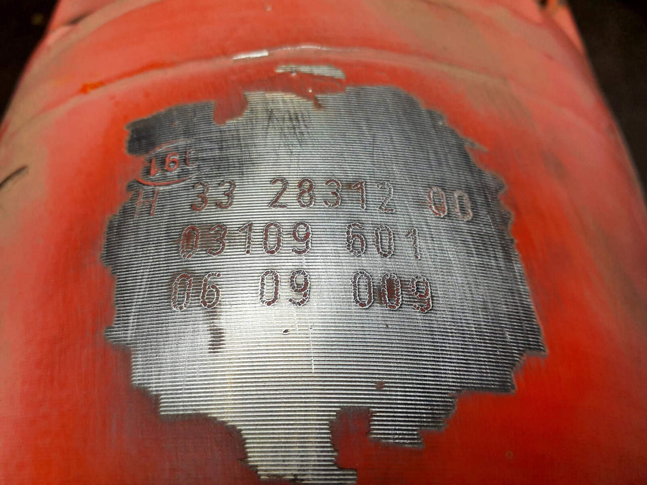 Grove GMK 5220, 5170 outrigger cylinder - Piekare - Autoceltnis: foto 5 Grove GMK 5220, 5170 outrigger cylinder - Piekare - Autoceltnis: foto 5