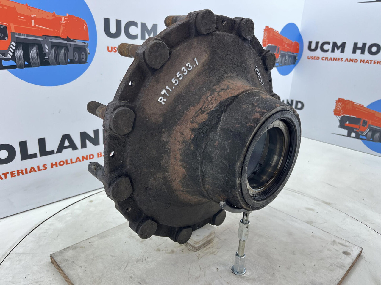 Grove GMK Megatrak wheel hub - Rumba - Celtnis: foto 4 Grove GMK Megatrak wheel hub - Rumba - Celtnis: foto 4