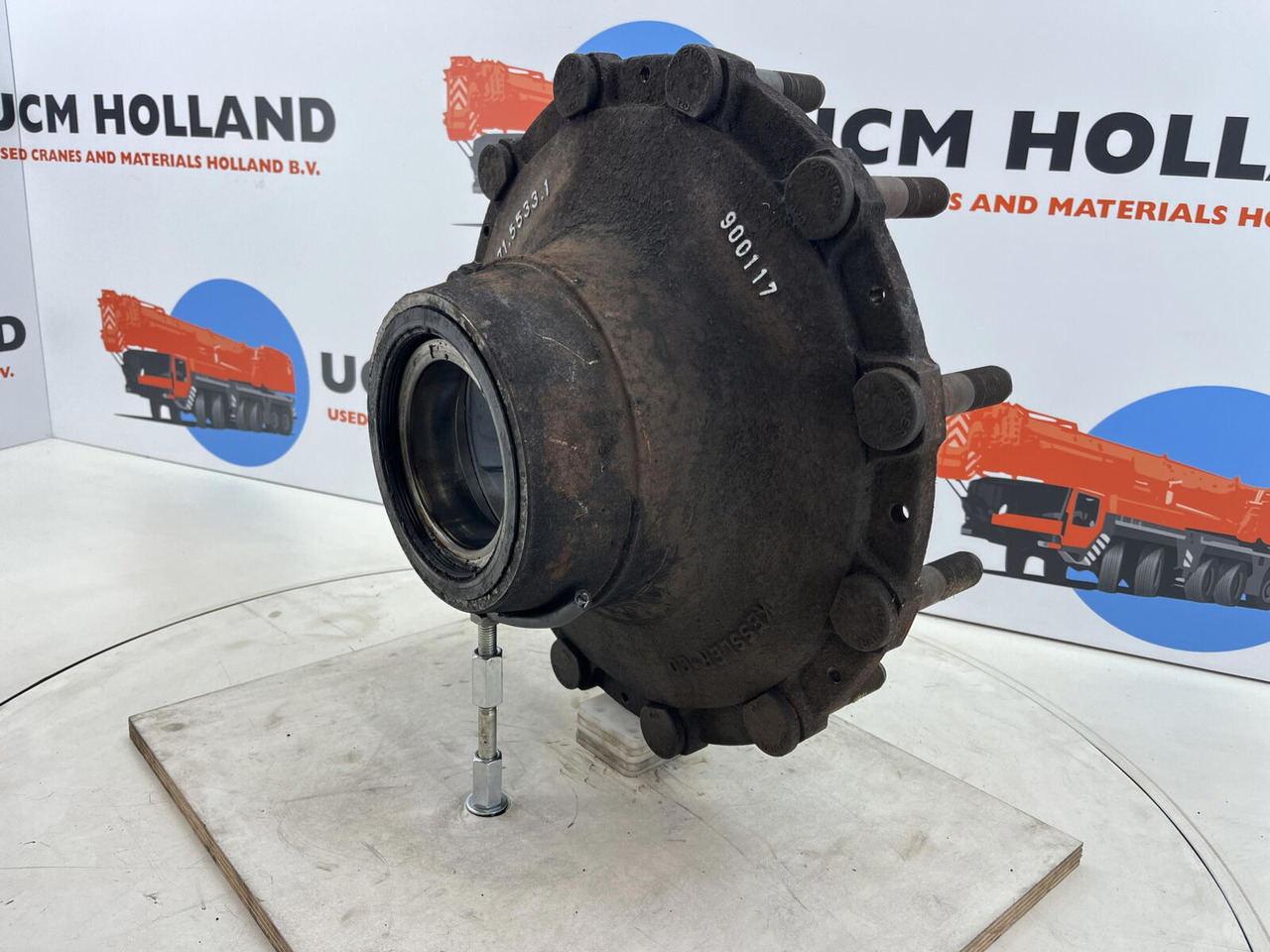 Grove GMK Megatrak wheel hub - Rumba - Celtnis: foto 3 Grove GMK Megatrak wheel hub - Rumba - Celtnis: foto 3