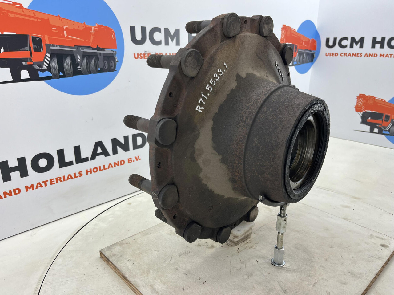 Grove GMK Megatrak wheel hub - Rumba - Celtnis: foto 3 Grove GMK Megatrak wheel hub - Rumba - Celtnis: foto 3