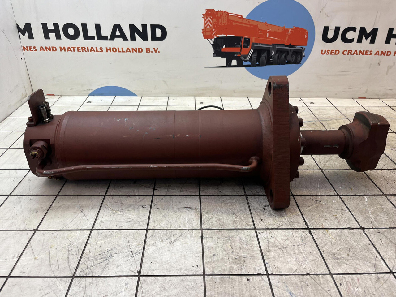 Grove GMK counterweight cylinder - Hidrauliskais cilindrs - Autoceltnis: foto 3 Grove GMK counterweight cylinder - Hidrauliskais cilindrs - Autoceltnis: foto 3