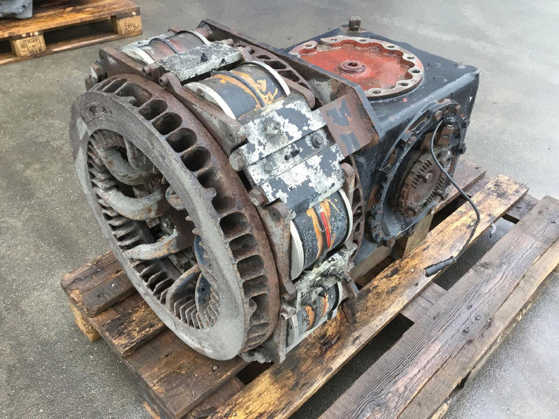Grove Kessler Grove GMK 5100 diff box axle 5 - Pārnesumkārba - Celtnis: foto 4 Grove Kessler Grove GMK 5100 diff box axle 5 - Pārnesumkārba - Celtnis: foto 4