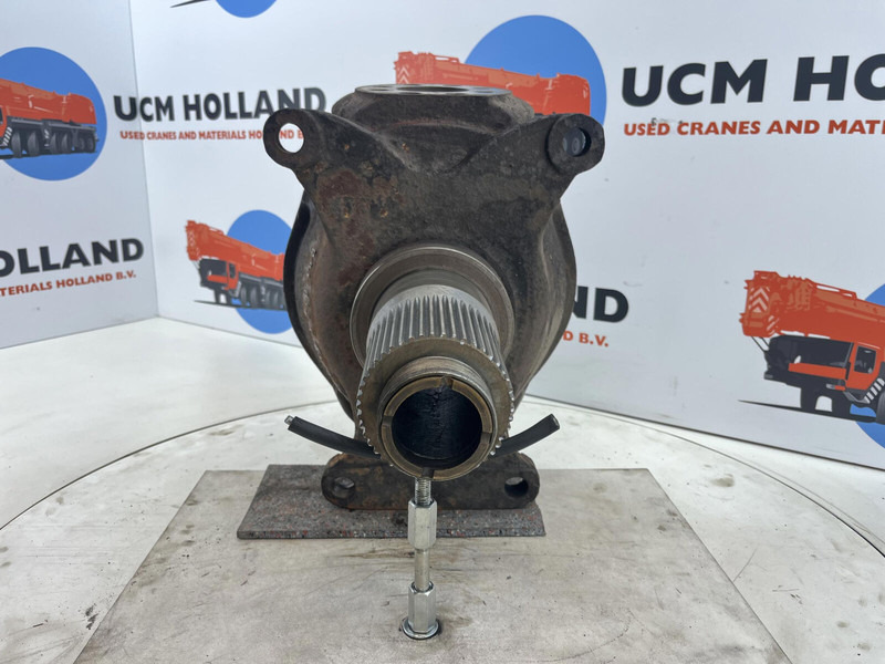 Krupp 70 GMT Steering knuckle axle 2 - Grozāmass - Celtnis: foto 2 Krupp 70 GMT Steering knuckle axle 2 - Grozāmass - Celtnis: foto 2