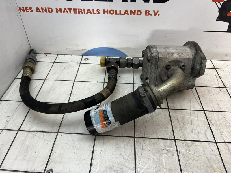 Liebherr Iebherr MK 88 gear pump - Hidrauliskais sūknis - Celtnis: foto 2 Liebherr Iebherr MK 88 gear pump - Hidrauliskais sūknis - Celtnis: foto 2