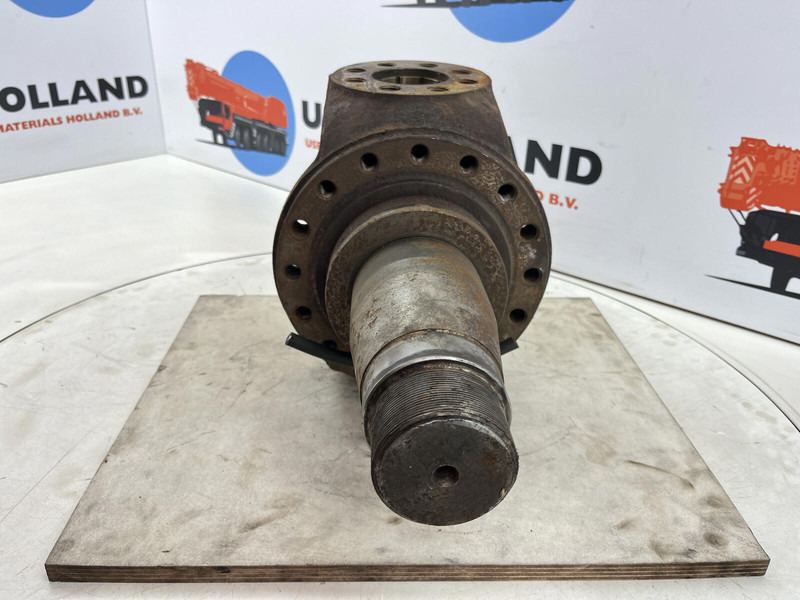 Liebherr LT 1090 Steering knuckle 16 holes - Grozāmass - Celtnis: foto 2 Liebherr LT 1090 Steering knuckle 16 holes - Grozāmass - Celtnis: foto 2