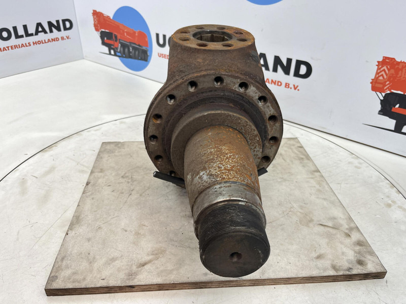 Liebherr LT 1090 Steering knuckle 16 holes - Grozāmass - Celtnis: foto 2 Liebherr LT 1090 Steering knuckle 16 holes - Grozāmass - Celtnis: foto 2
