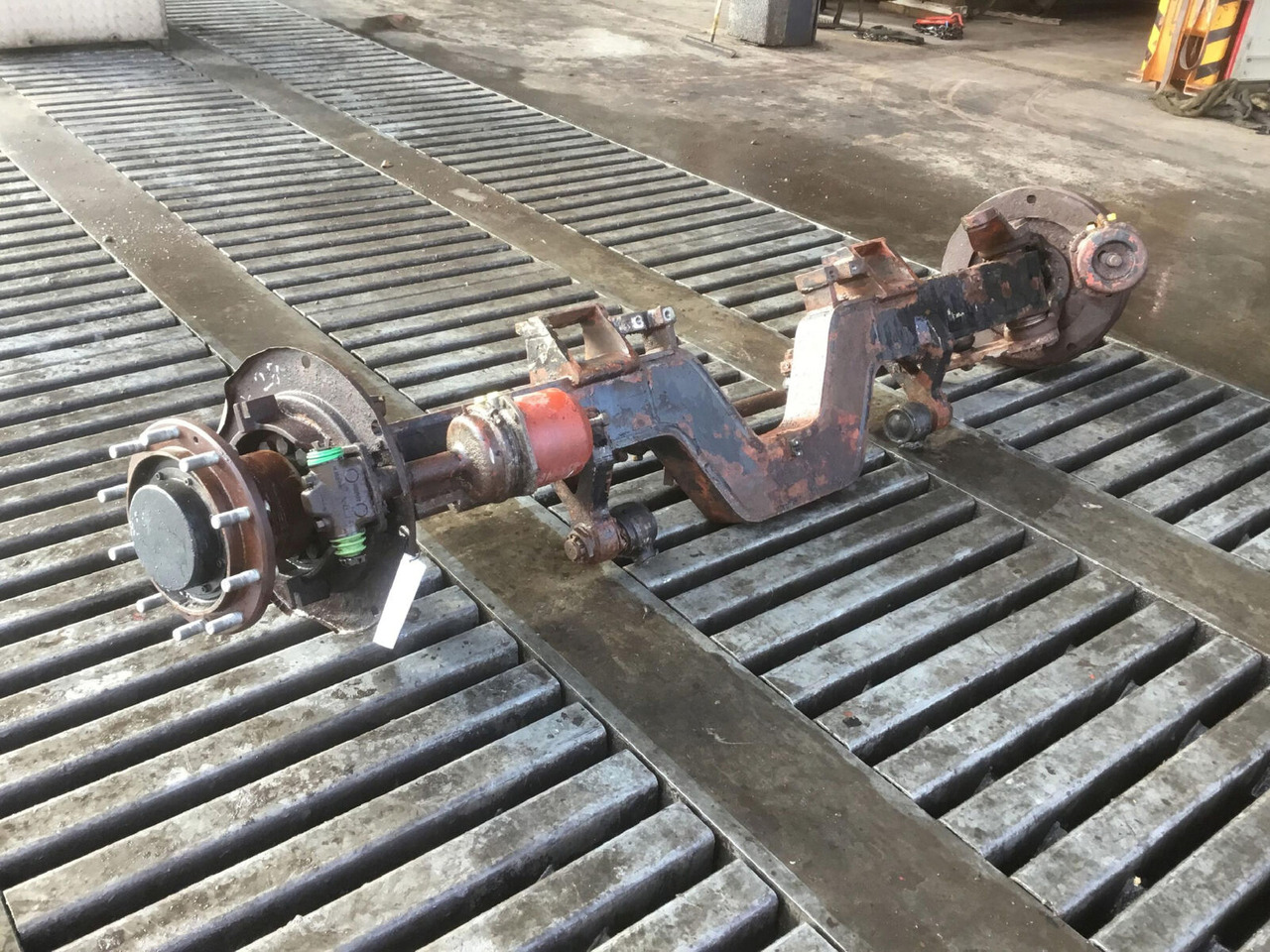 Liebherr LT 1160 axle 4 - Asis un rezerves daļas - Autoceltnis: foto 3 Liebherr LT 1160 axle 4 - Asis un rezerves daļas - Autoceltnis: foto 3