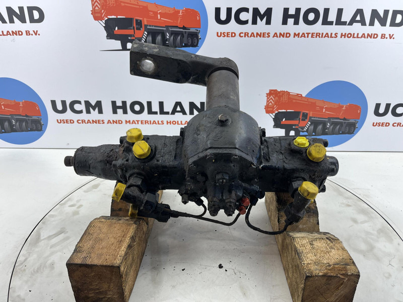 Liebherr LT 1160 steering box - Piekare - Celtnis: foto 3 Liebherr LT 1160 steering box - Piekare - Celtnis: foto 3