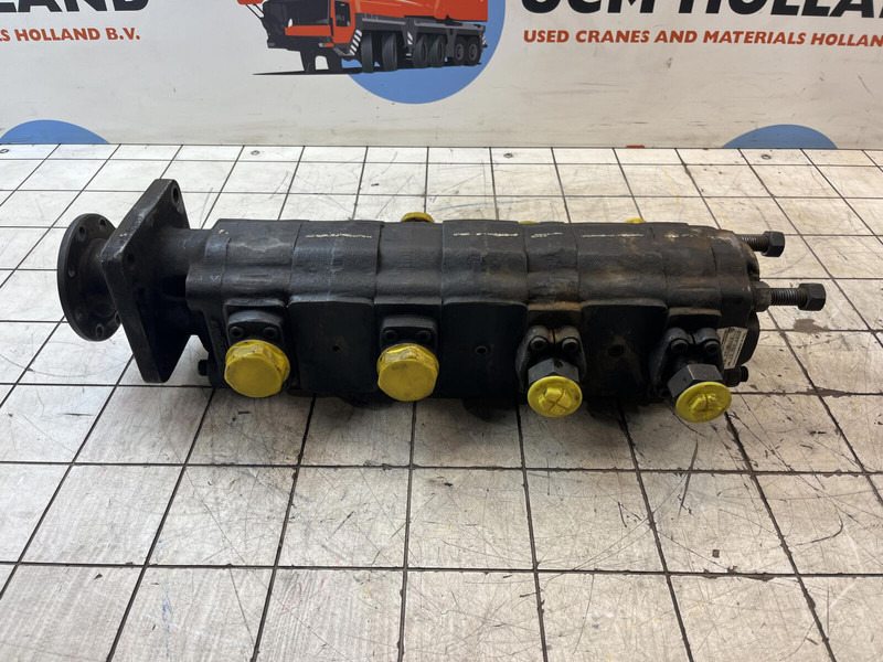 Liebherr LT1200 4 way gear pump - Hidrauliskais sūknis - Celtnis: foto 5 Liebherr LT1200 4 way gear pump - Hidrauliskais sūknis - Celtnis: foto 5
