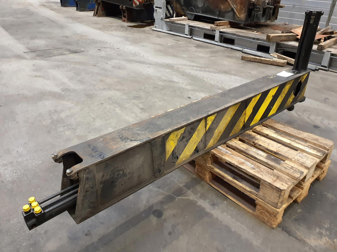 Liebherr LTM 1035-2 sliding beam complete - Piekare - Celtnis: foto 3 Liebherr LTM 1035-2 sliding beam complete - Piekare - Celtnis: foto 3