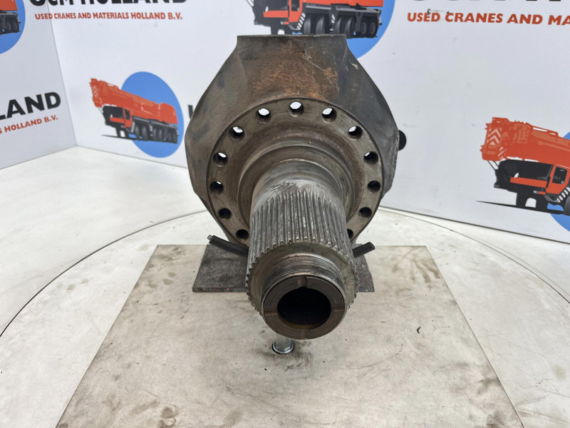 Liebherr LTM 1035 Steering knuckle 16 holes axle 1 - Grozāmass - Celtnis: foto 2 Liebherr LTM 1035 Steering knuckle 16 holes axle 1 - Grozāmass - Celtnis: foto 2