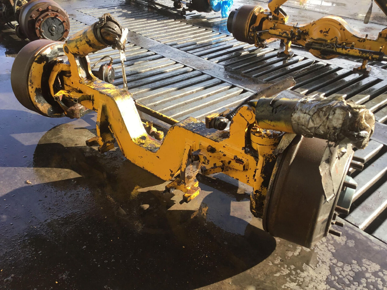 Liebherr LTM 1050-1 axle 2 - Asis un rezerves daļas - Autoceltnis: foto 4 Liebherr LTM 1050-1 axle 2 - Asis un rezerves daļas - Autoceltnis: foto 4