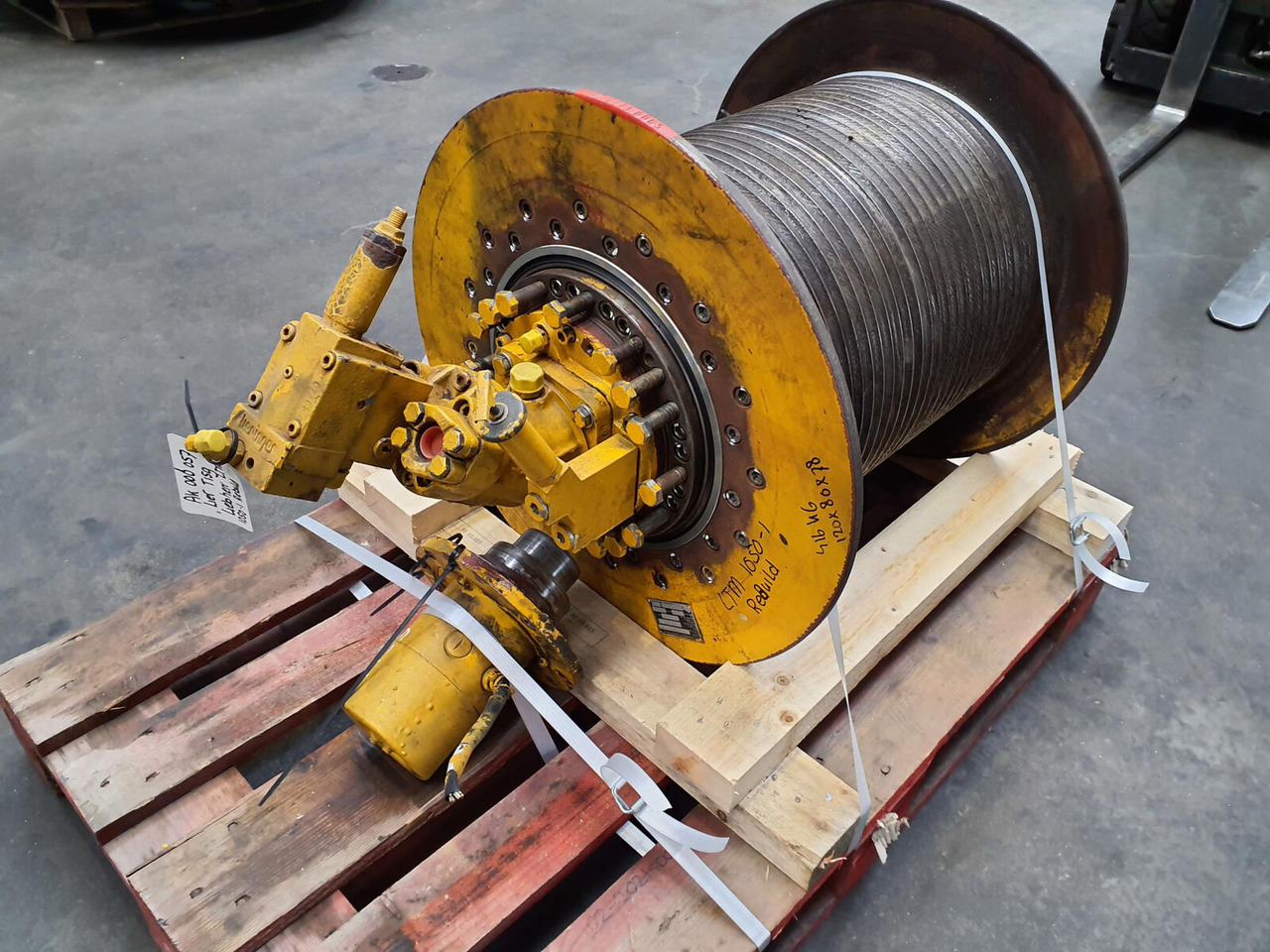 Liebherr LTM 1050-1 winch - Vinča - Autoceltnis: foto 1 Liebherr LTM 1050-1 winch - Vinča - Autoceltnis: foto 1