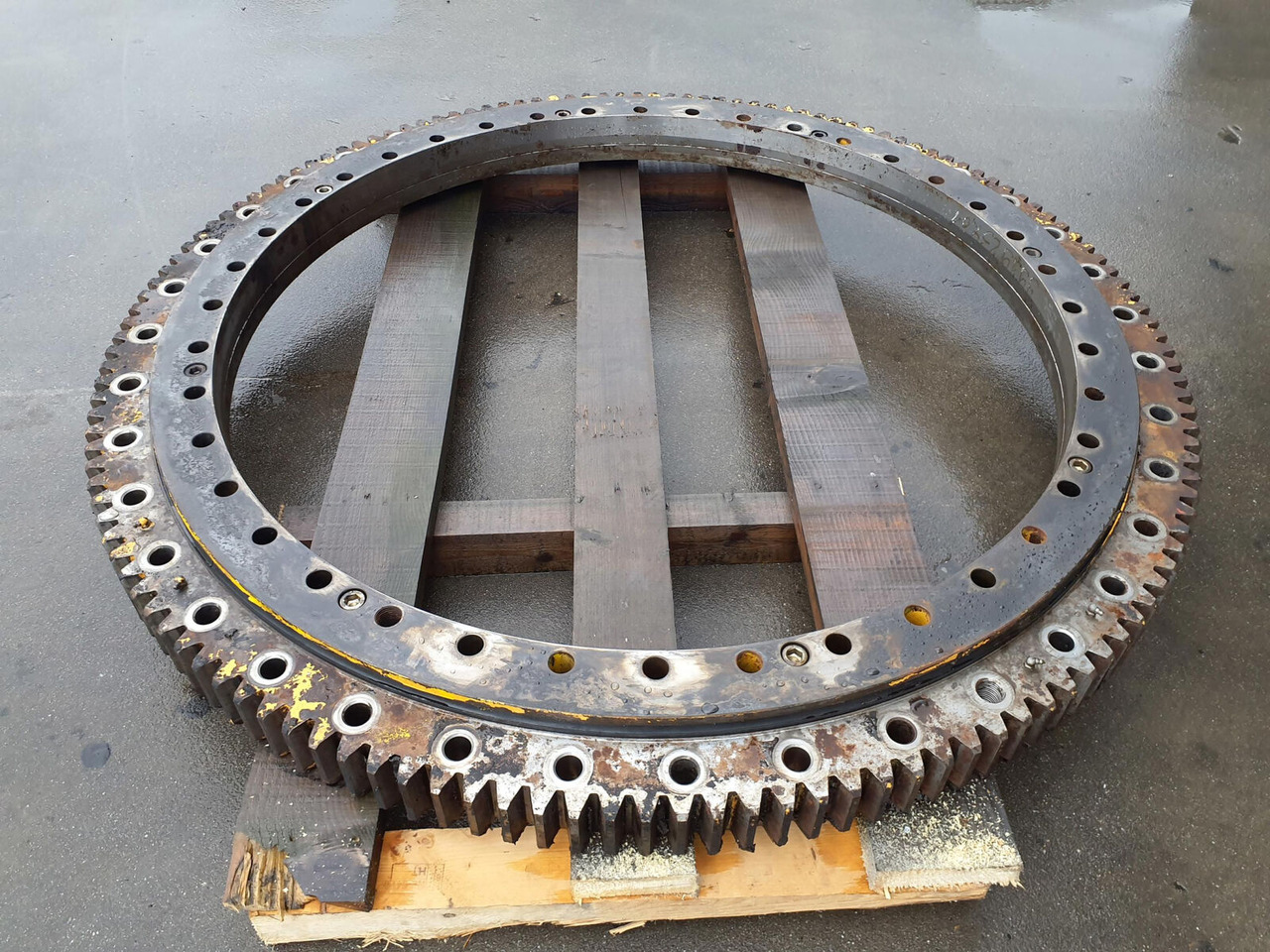 Liebherr LTM 1050 slew ring - Devēja gredzens - Autoceltnis: foto 1 Liebherr LTM 1050 slew ring - Devēja gredzens - Autoceltnis: foto 1