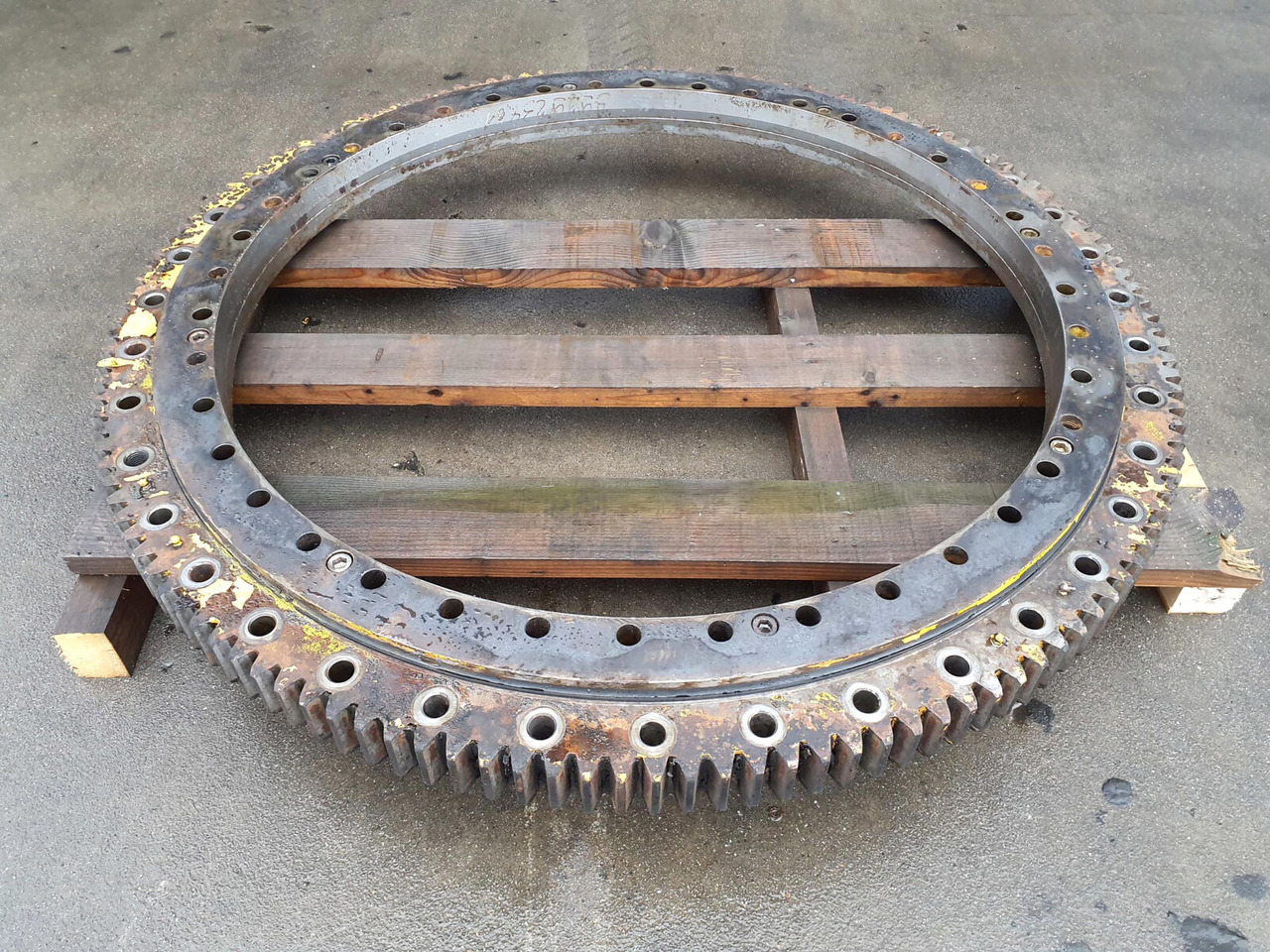 Liebherr LTM 1050 slew ring - Devēja gredzens - Autoceltnis: foto 2 Liebherr LTM 1050 slew ring - Devēja gredzens - Autoceltnis: foto 2