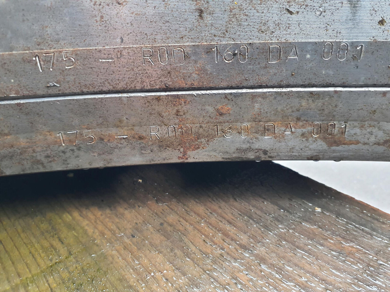 Liebherr LTM 1050 slew ring - Devēja gredzens - Autoceltnis: foto 5 Liebherr LTM 1050 slew ring - Devēja gredzens - Autoceltnis: foto 5