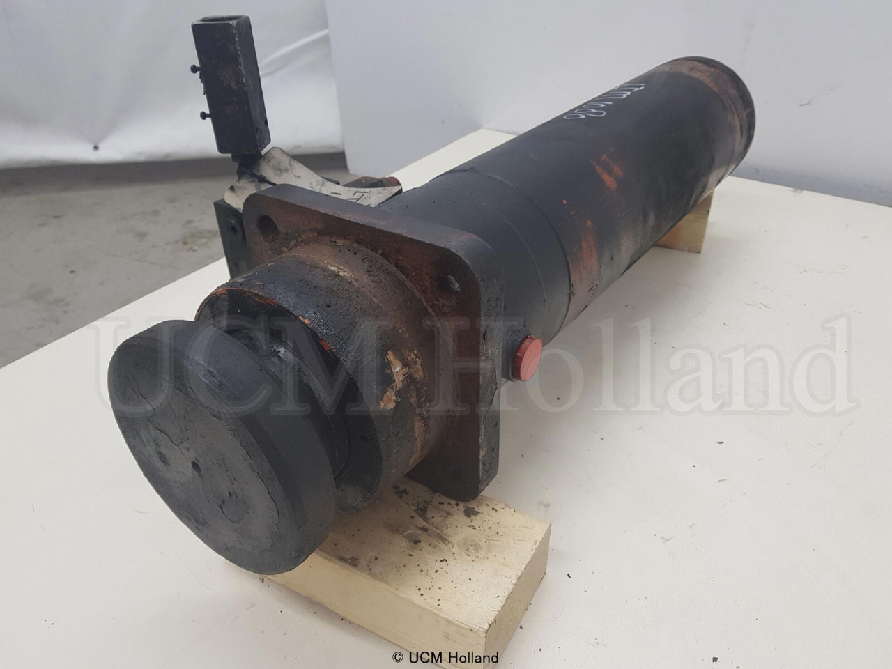 Liebherr LTM 1080-1 ballast extension ram - Hidrauliskais cilindrs - Autoceltnis: foto 2 Liebherr LTM 1080-1 ballast extension ram - Hidrauliskais cilindrs - Autoceltnis: foto 2