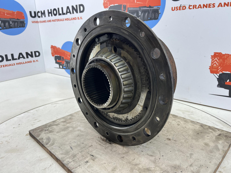 Liebherr LTM 1080 planetary gear 22-25-74-40-3pl-H135-46 - Piekare - Celtnis: foto 3 Liebherr LTM 1080 planetary gear 22-25-74-40-3pl-H135-46 - Piekare - Celtnis: foto 3