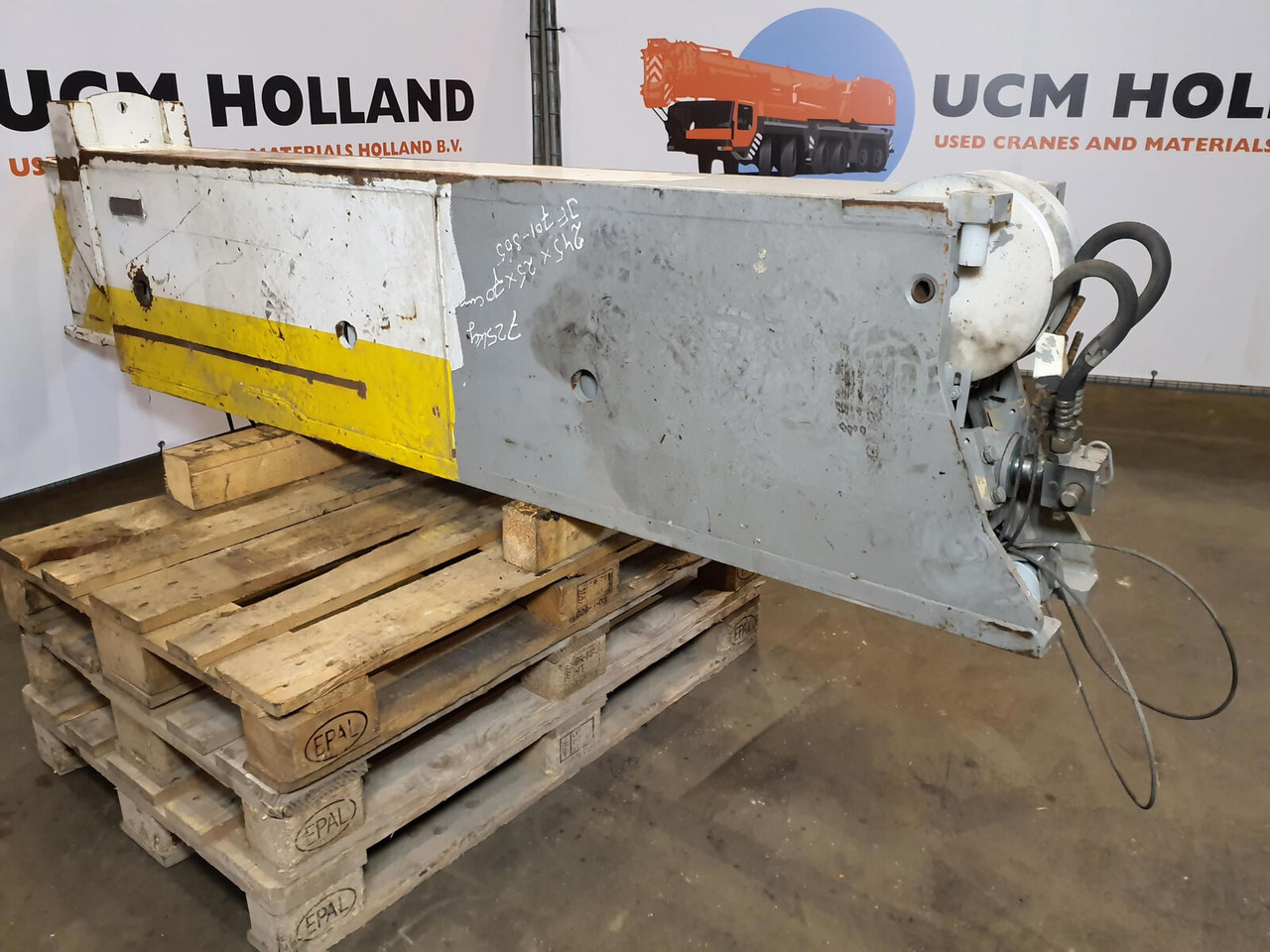Liebherr LTM 1090-2 outrigger beam rear - Piekare - Celtnis: foto 3 Liebherr LTM 1090-2 outrigger beam rear - Piekare - Celtnis: foto 3