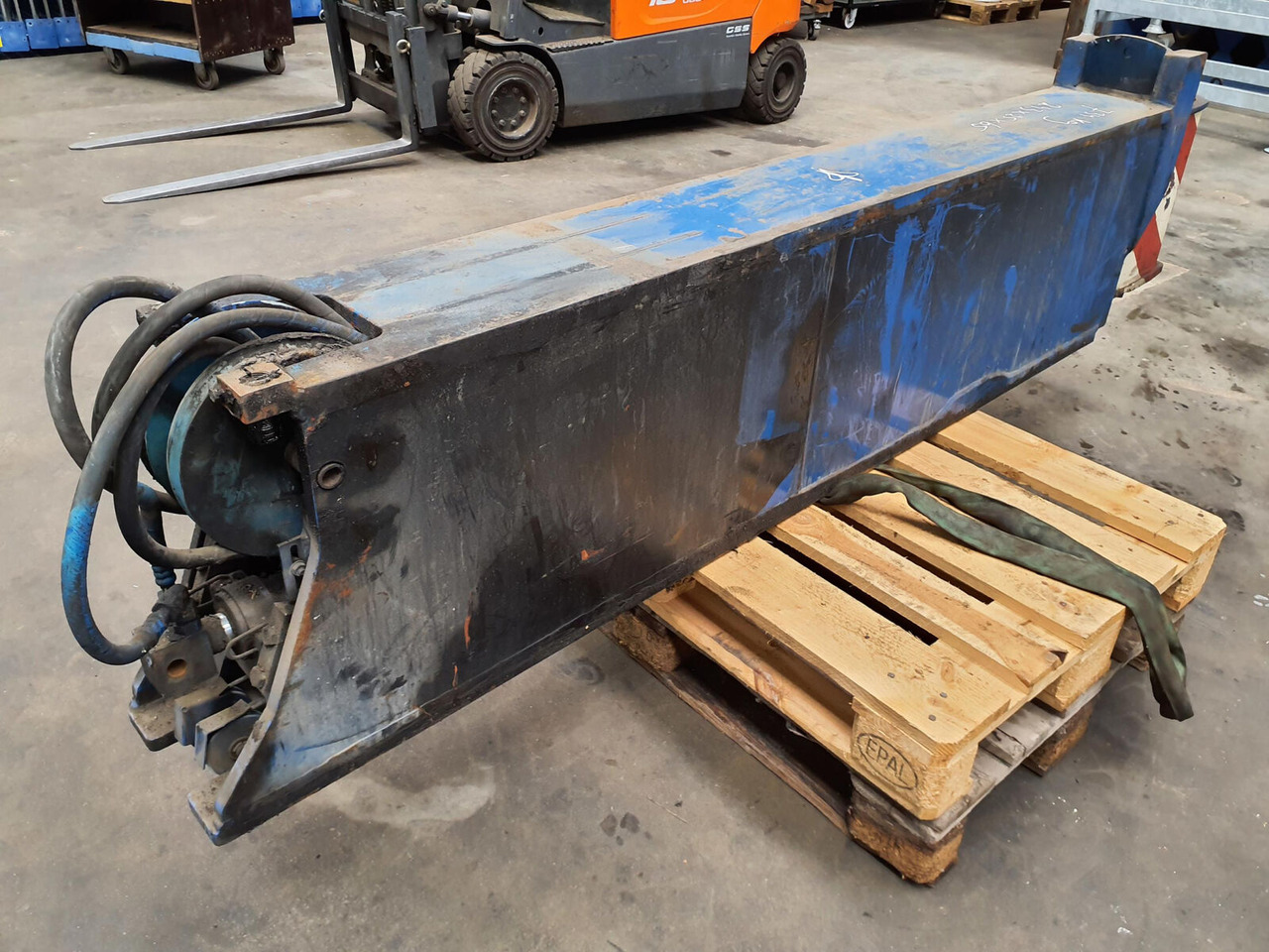 Liebherr LTM 1090-2 sliding beam with sliding cylinder - Piekare - Autoceltnis: foto 3 Liebherr LTM 1090-2 sliding beam with sliding cylinder - Piekare - Autoceltnis: foto 3