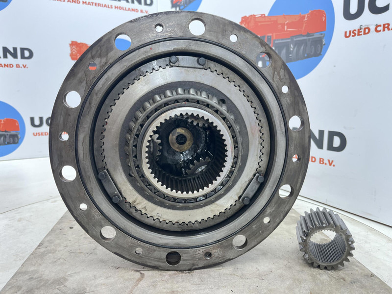 Liebherr LTM 1090 axle 5 planetary gear 22-25-74-40-3pl-H135-46 - Piekare - Celtnis: foto 5 Liebherr LTM 1090 axle 5 planetary gear 22-25-74-40-3pl-H135-46 - Piekare - Celtnis: foto 5