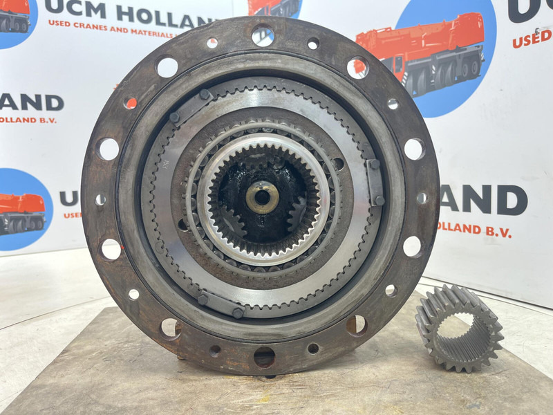 Liebherr LTM 1090 planetary gear 22-25-74-40-3pl-H135-46 - Piekare - Celtnis: foto 5 Liebherr LTM 1090 planetary gear 22-25-74-40-3pl-H135-46 - Piekare - Celtnis: foto 5