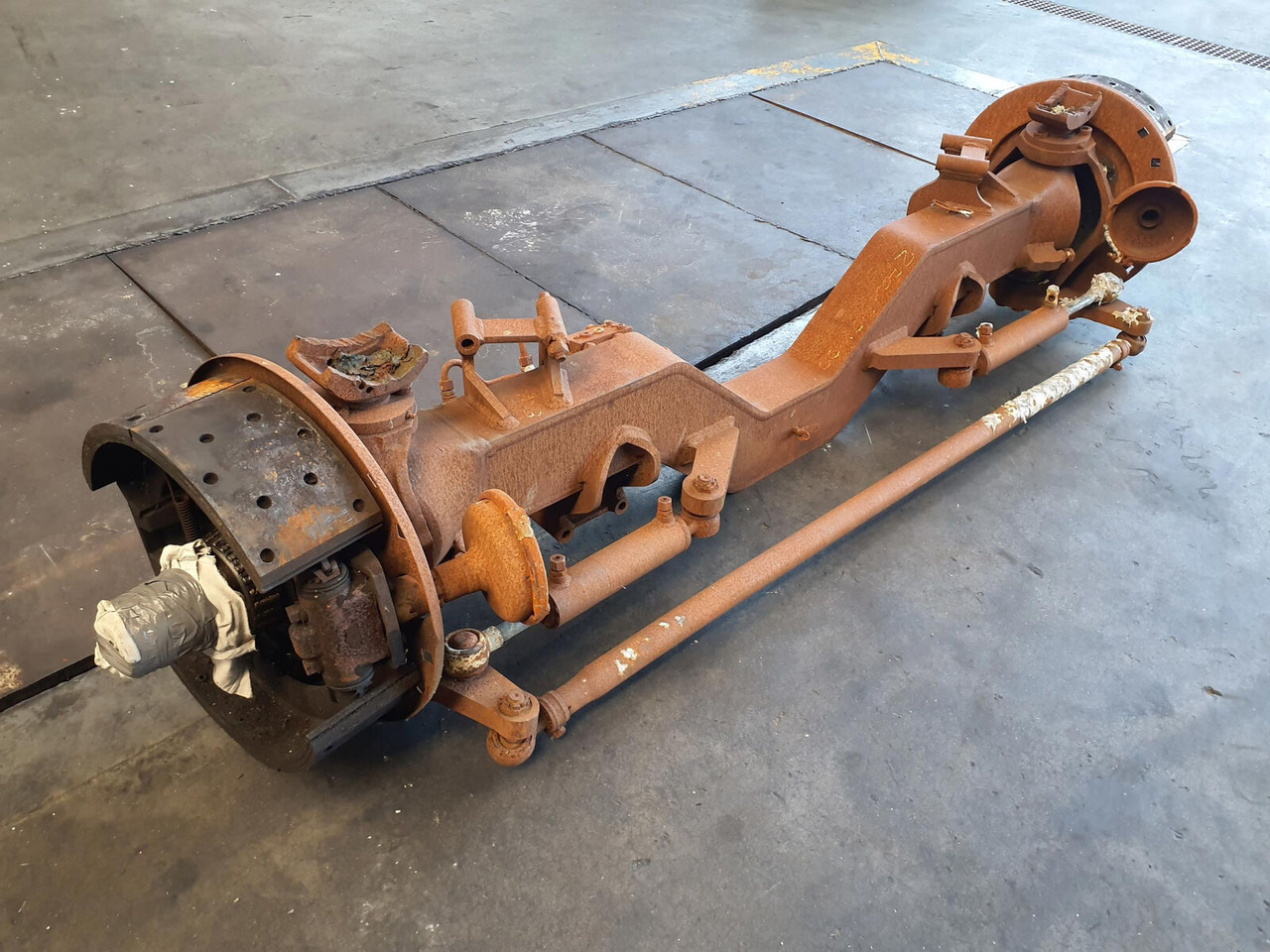 Liebherr LTM 1100-5.2 axle 3 - Asis un rezerves daļas - Autoceltnis: foto 1 Liebherr LTM 1100-5.2 axle 3 - Asis un rezerves daļas - Autoceltnis: foto 1